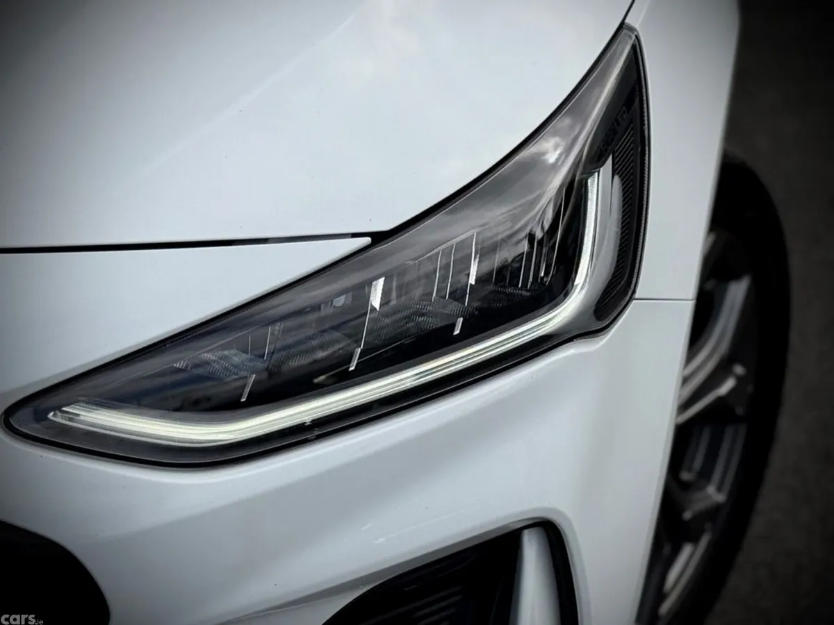 Ford Focus Hatchback, Petrol, 2024, White