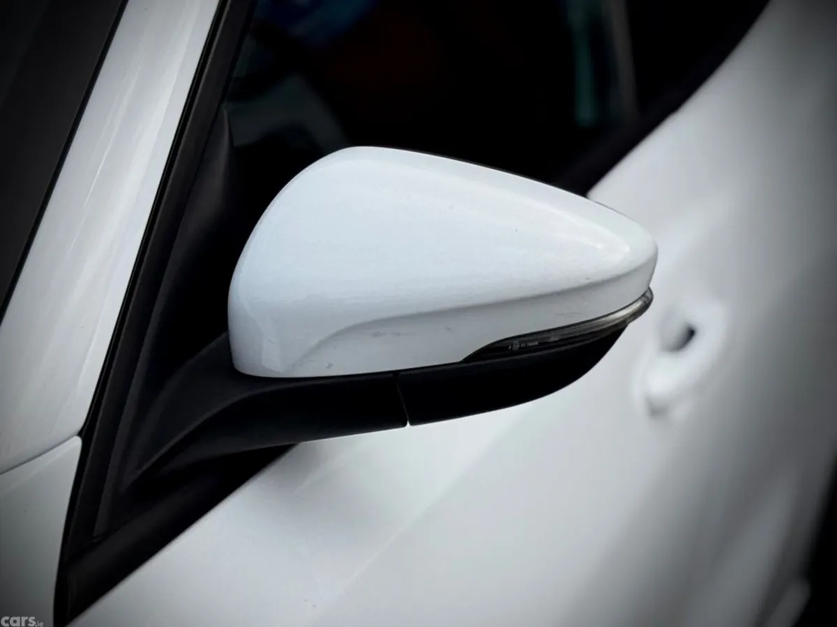 Ford Focus Hatchback, Petrol, 2024, White