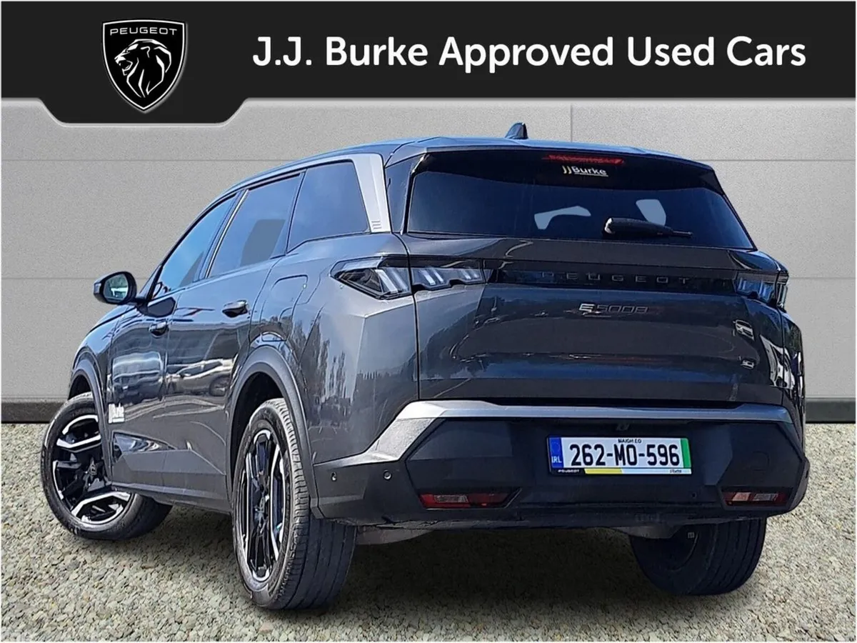 Peugeot 5008 SUV, Electric, 2026, Grey