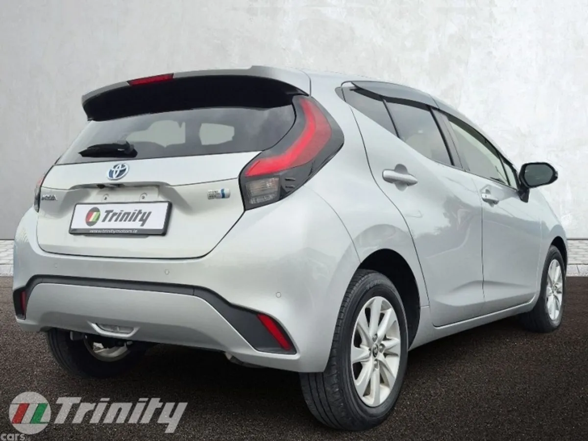 Toyota Aqua Hatchback, Petrol Hybrid, 2022, Silver