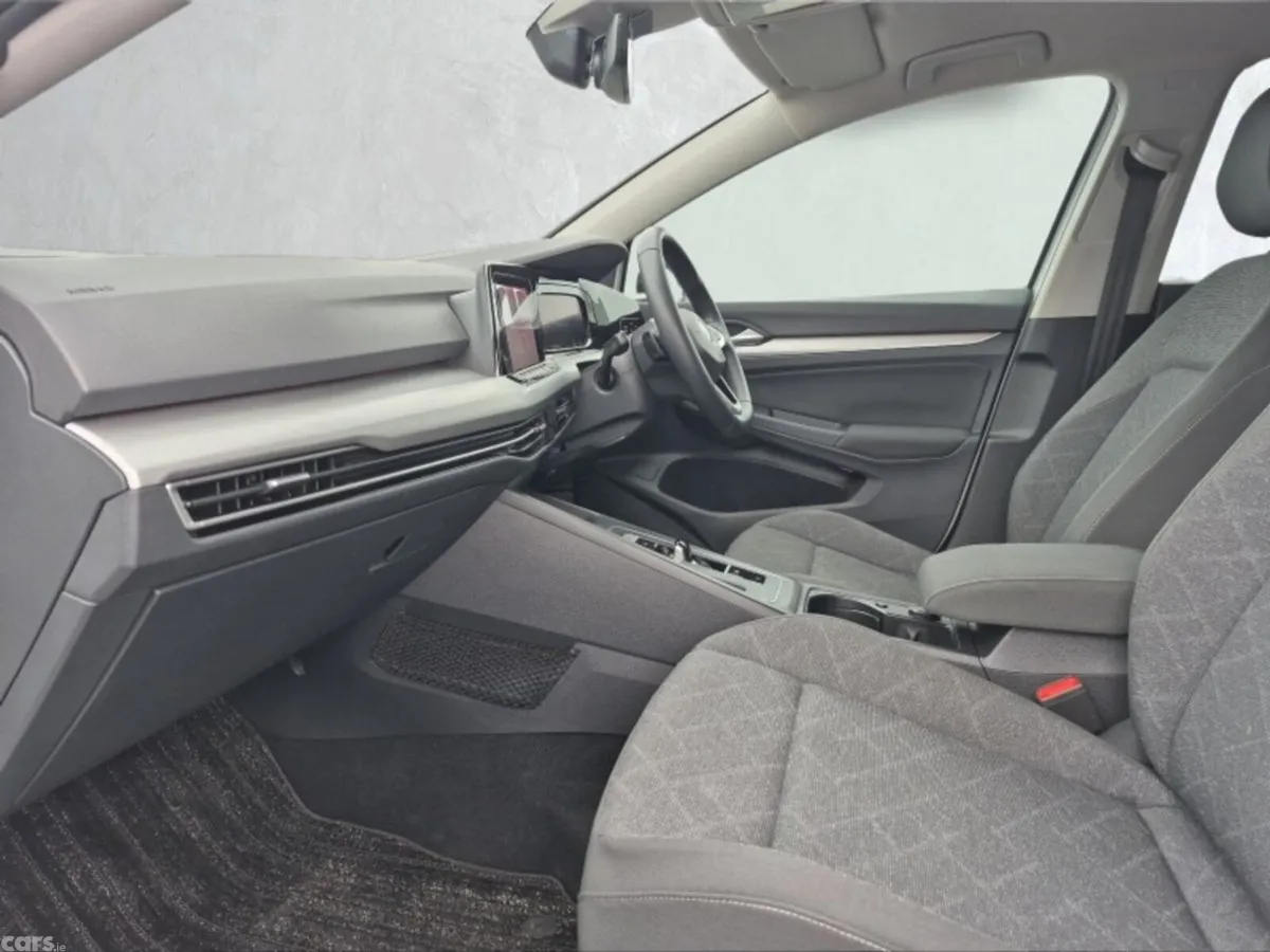 Volkswagen Golf Hatchback, Petrol, 2021, White
