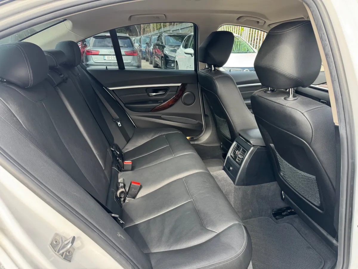 BMW 3-Series Saloon, Petrol Plug-in Hybrid, 2019, White