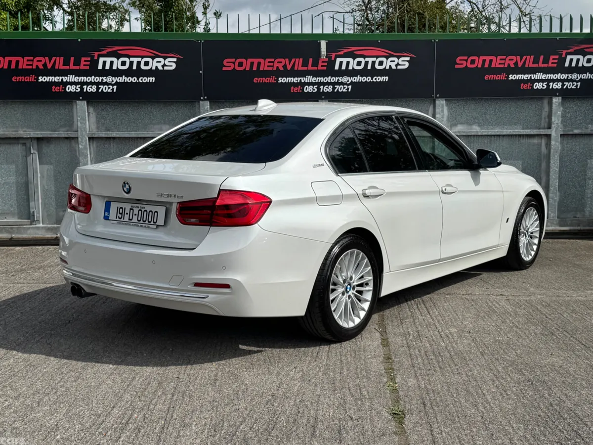 BMW 3-Series Saloon, Petrol Plug-in Hybrid, 2019, White