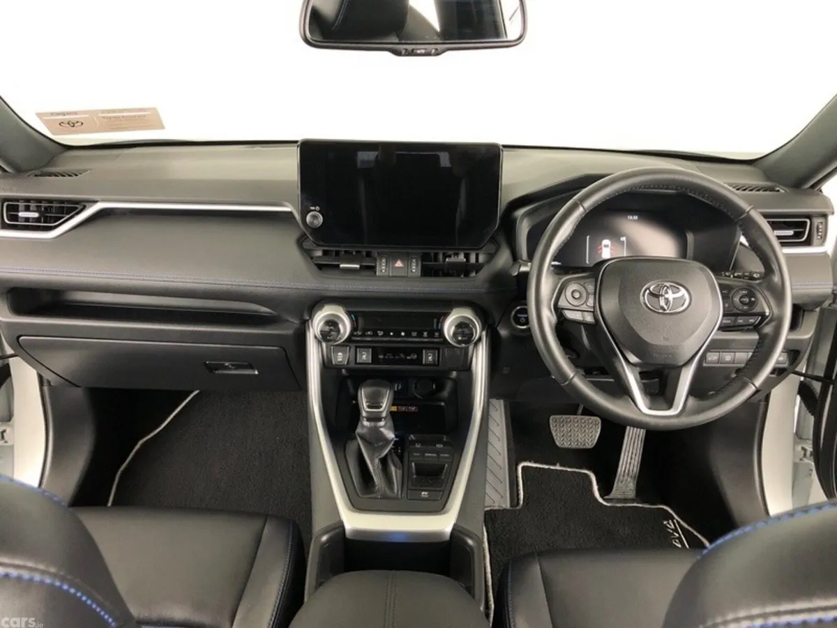 Toyota RAV4 SUV, Petrol Hybrid, 2024, White