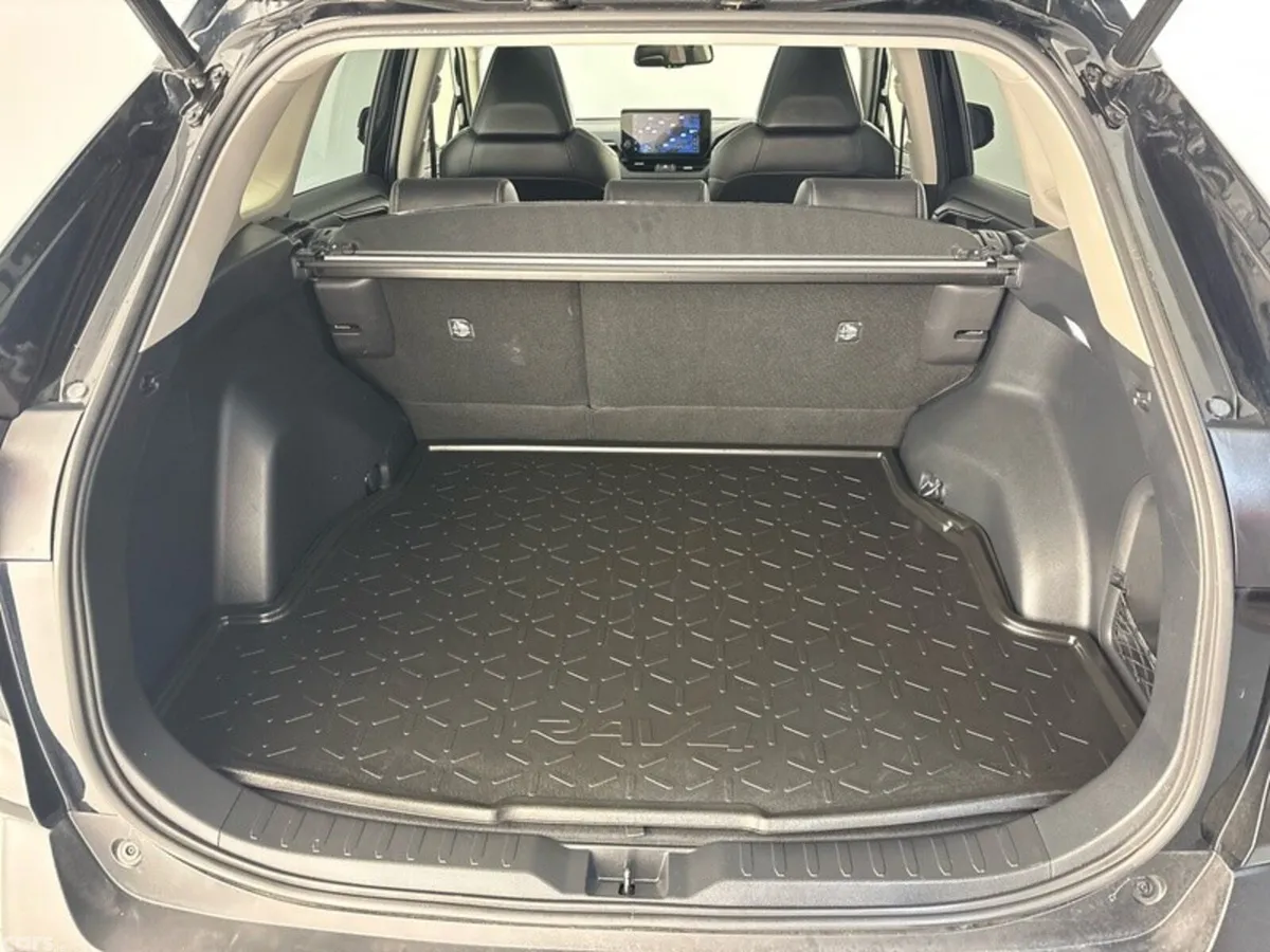 Toyota RAV4 SUV, Petrol Hybrid, 2023, Black