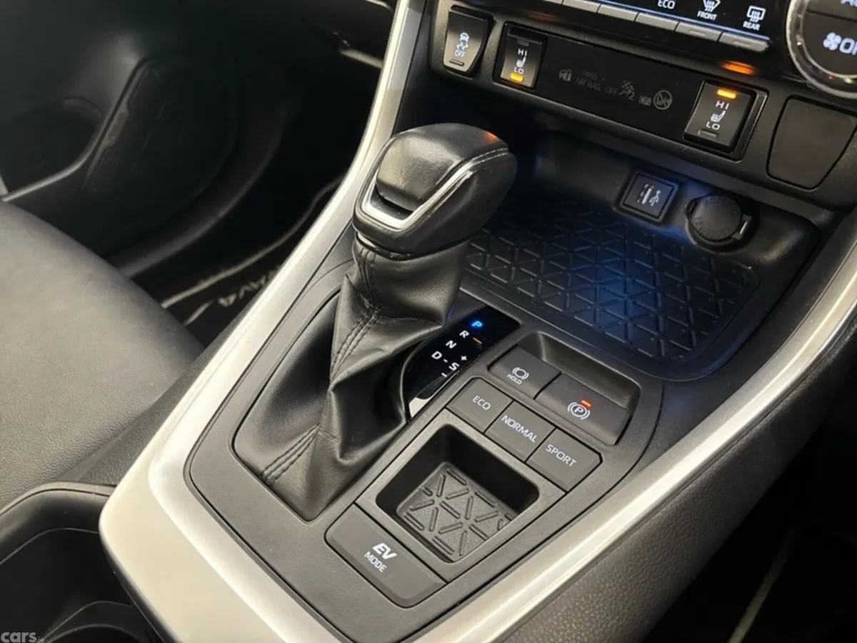 Toyota RAV4 SUV, Petrol Hybrid, 2023, Black