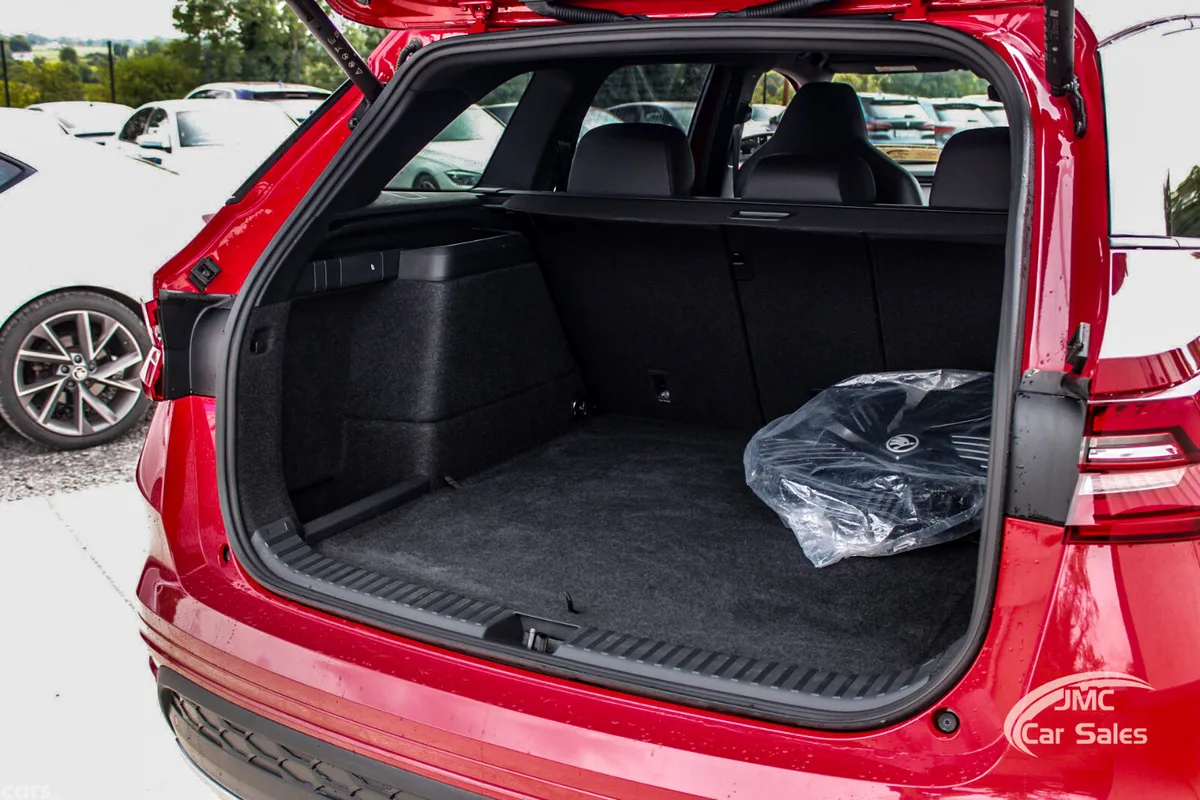 Skoda Kodiaq SUV, Petrol Plug-in Hybrid, 2025, Red