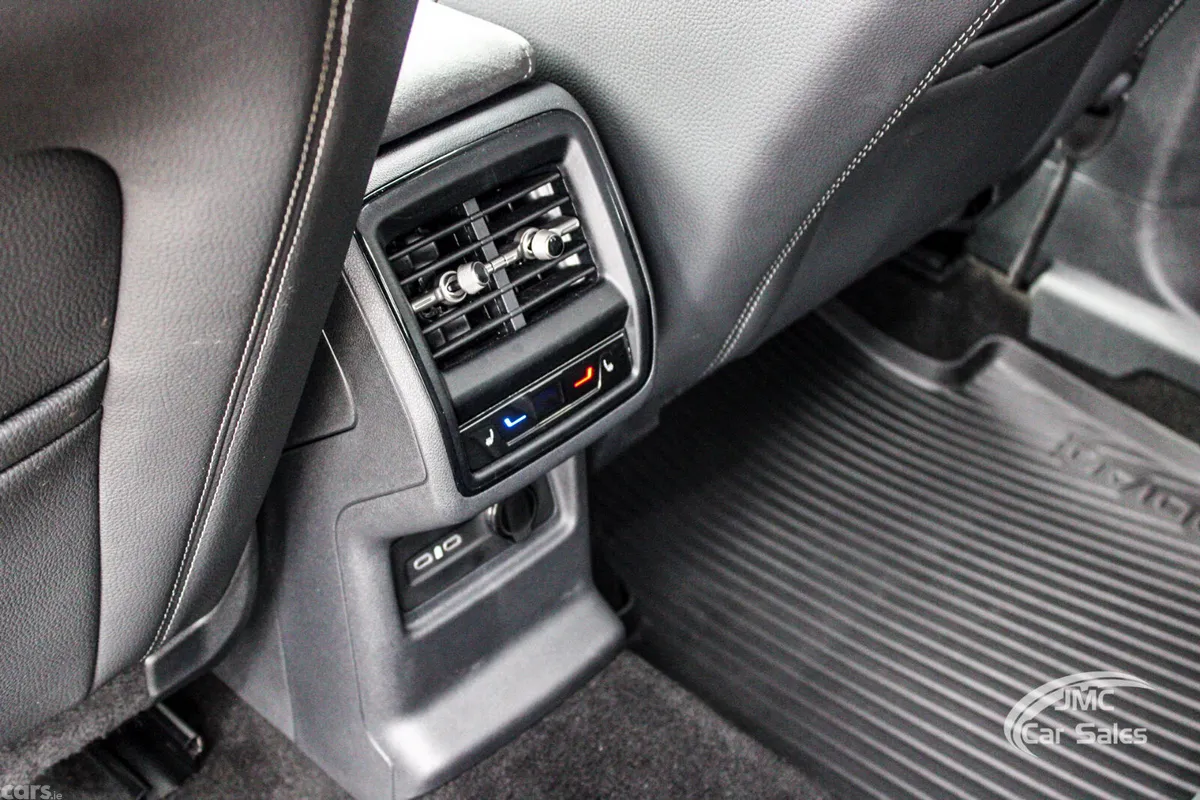 Skoda Kodiaq SUV, Petrol Plug-in Hybrid, 2025, Red