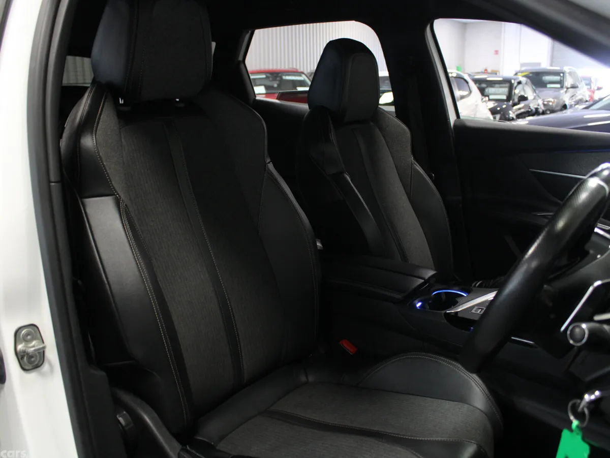 Peugeot 3008 Hatchback, Diesel, 2019, White