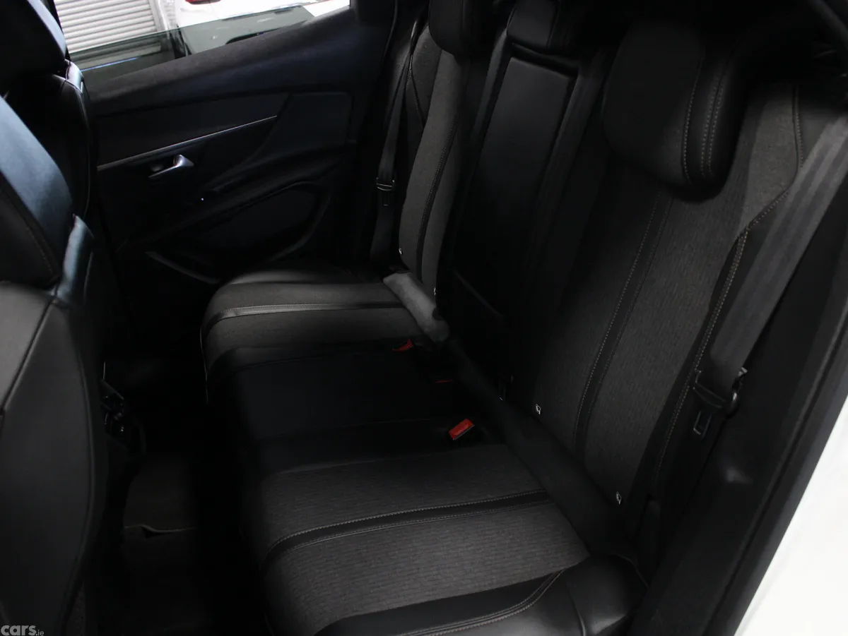 Peugeot 3008 Hatchback, Diesel, 2019, White