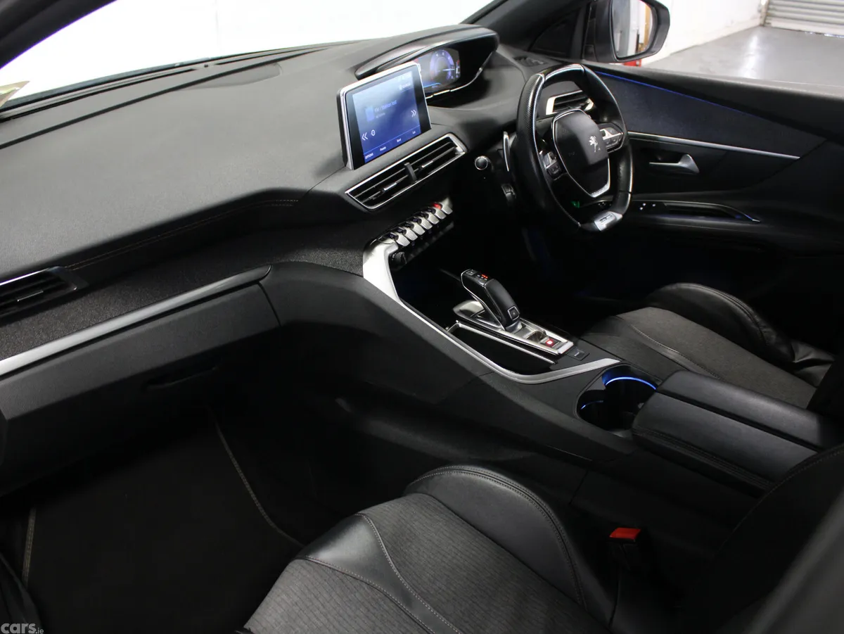 Peugeot 3008 Hatchback, Diesel, 2019, White