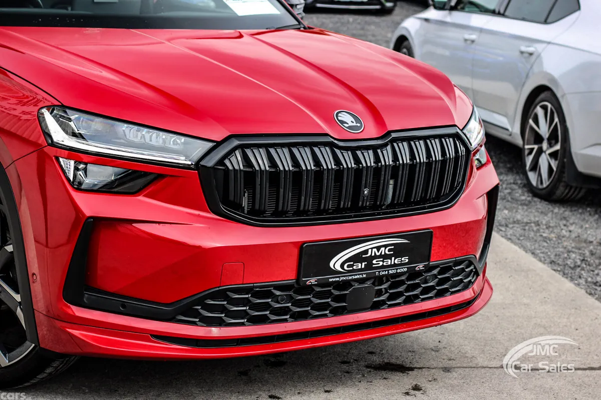 Skoda Kodiaq SUV, Petrol Plug-in Hybrid, 2025, Red