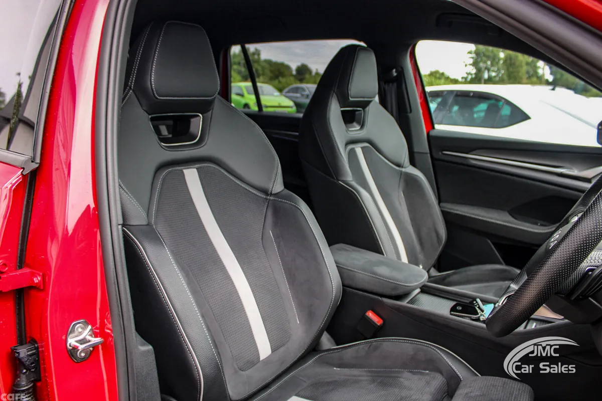 Skoda Kodiaq SUV, Petrol Plug-in Hybrid, 2025, Red