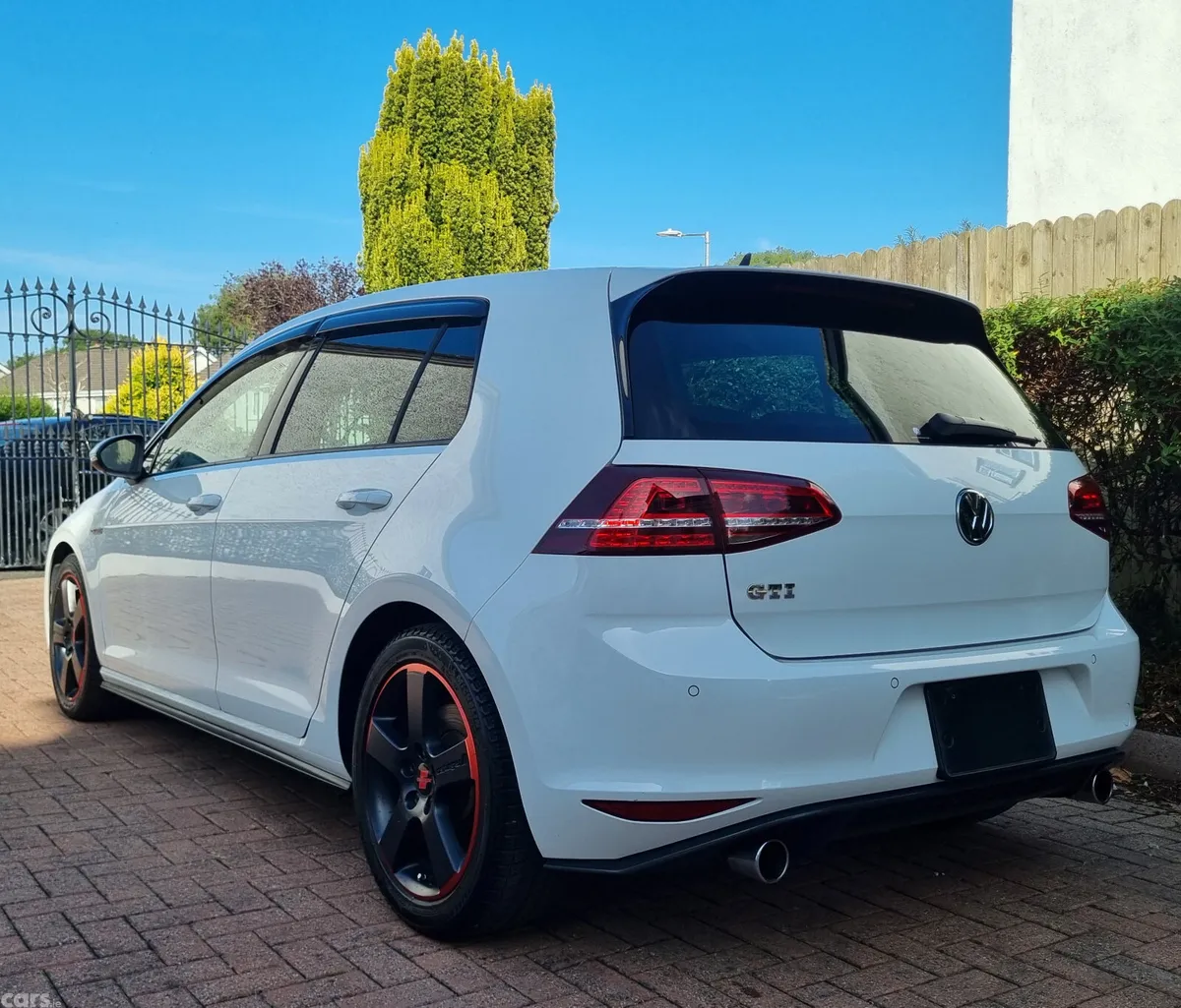 Volkswagen Golf Hatchback, Petrol, 2014, White