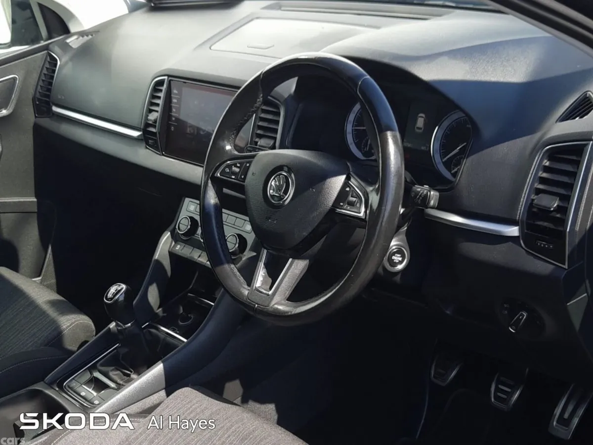 Skoda Karoq SUV, Diesel, 2019, Grey