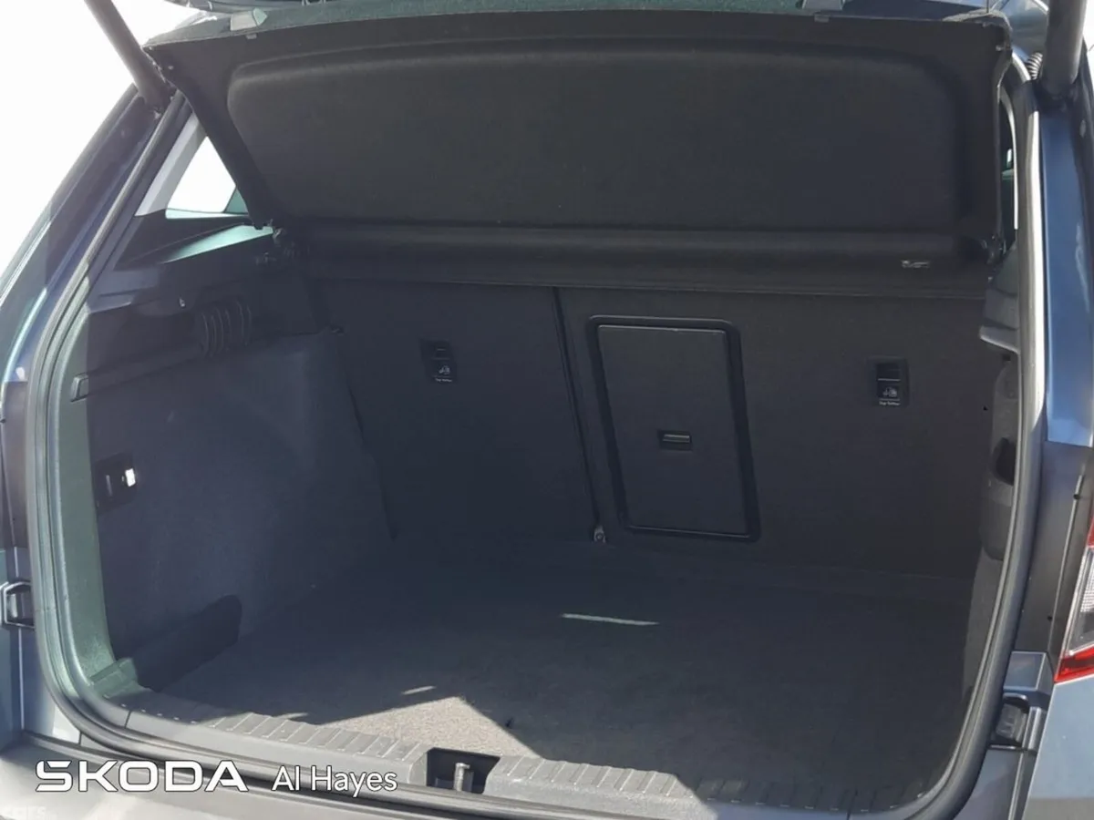 Skoda Karoq SUV, Diesel, 2019, Grey