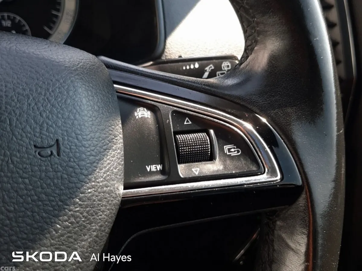 Skoda Karoq SUV, Diesel, 2019, Grey