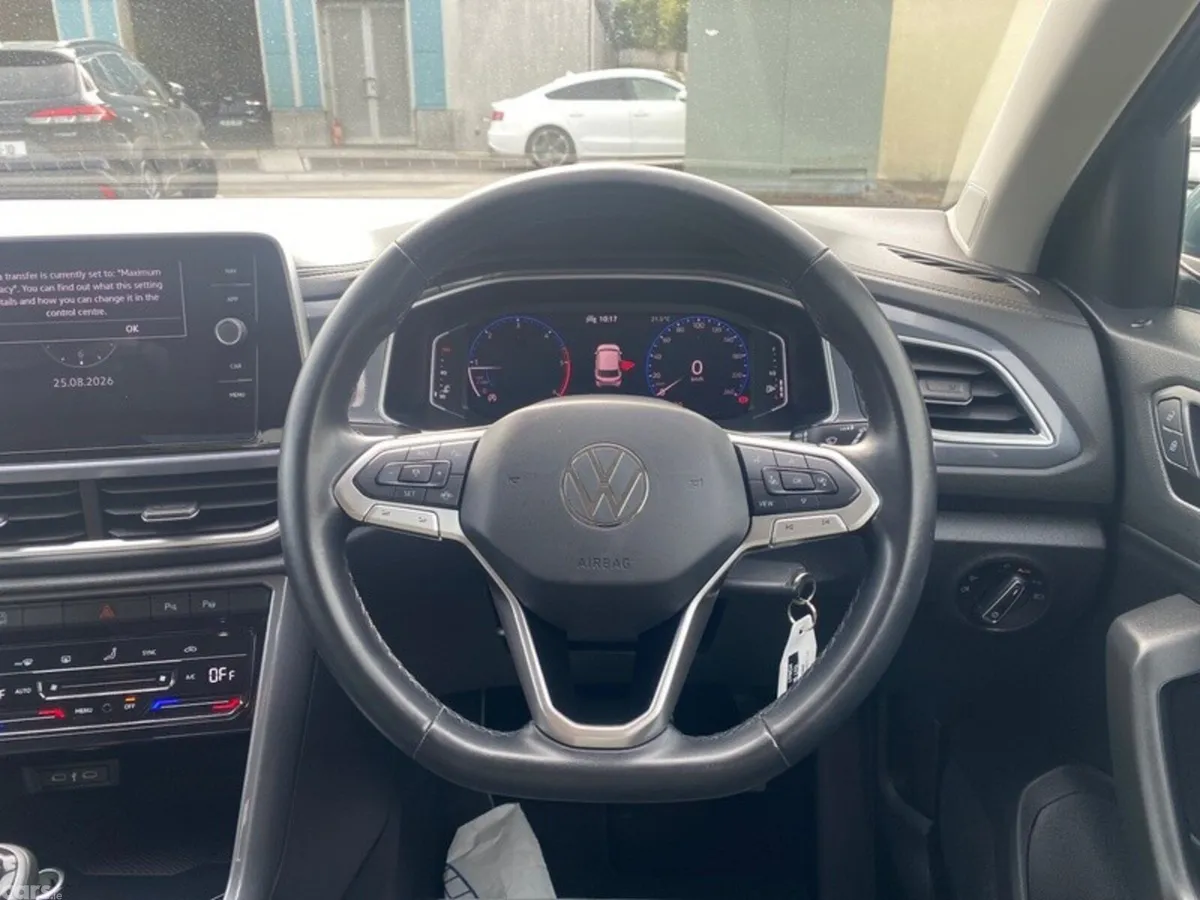 Volkswagen T-Roc Estate, Diesel, 2023, Blue