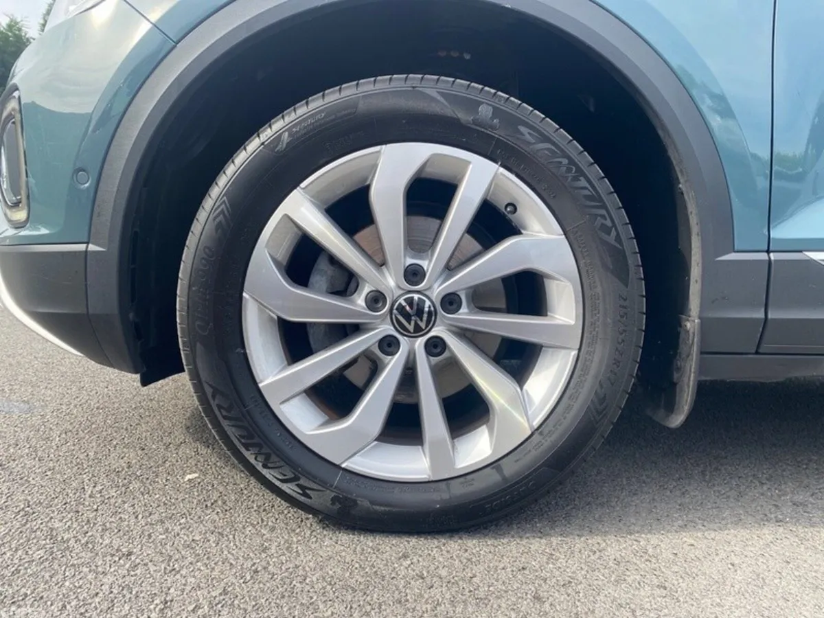 Volkswagen T-Roc Estate, Diesel, 2023, Blue