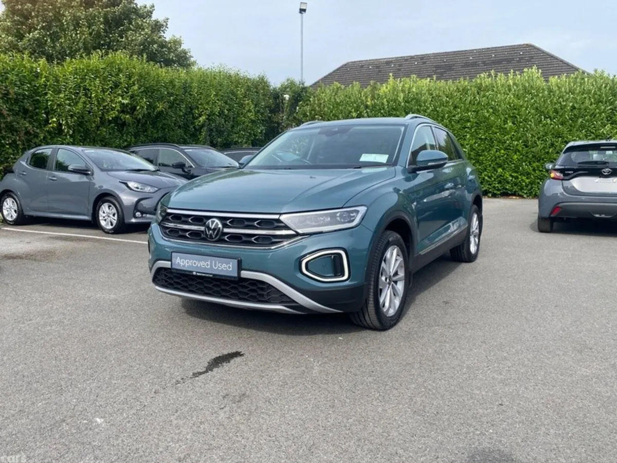Volkswagen T-Roc Estate, Diesel, 2023, Blue