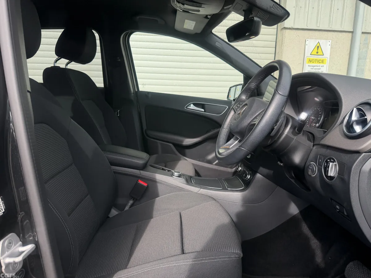 Mercedes-Benz B-Class MPV, Petrol, 2017, Black