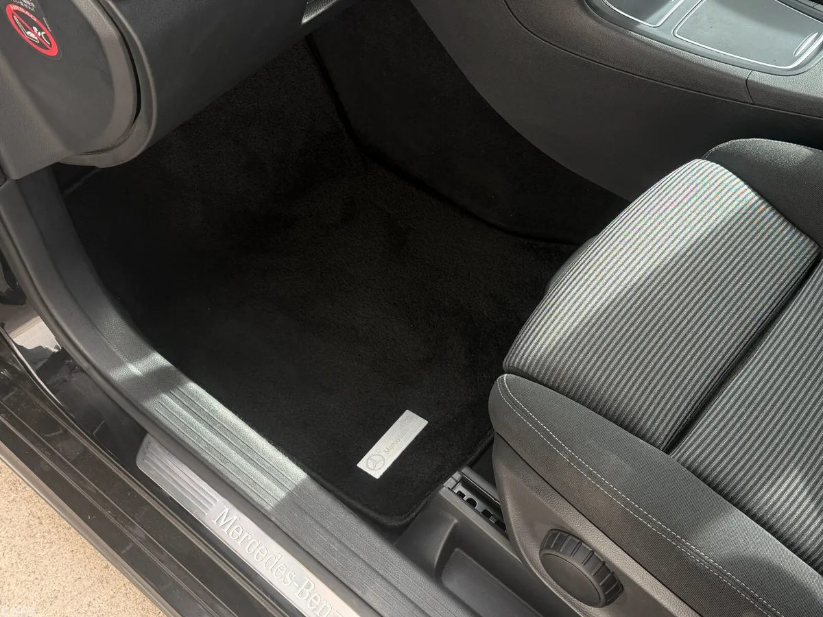 Mercedes-Benz B-Class MPV, Petrol, 2017, Black