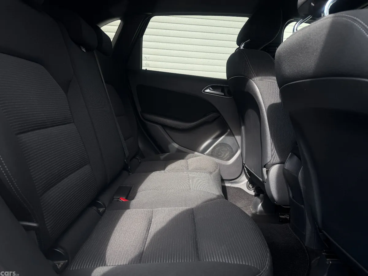 Mercedes-Benz B-Class MPV, Petrol, 2017, Black