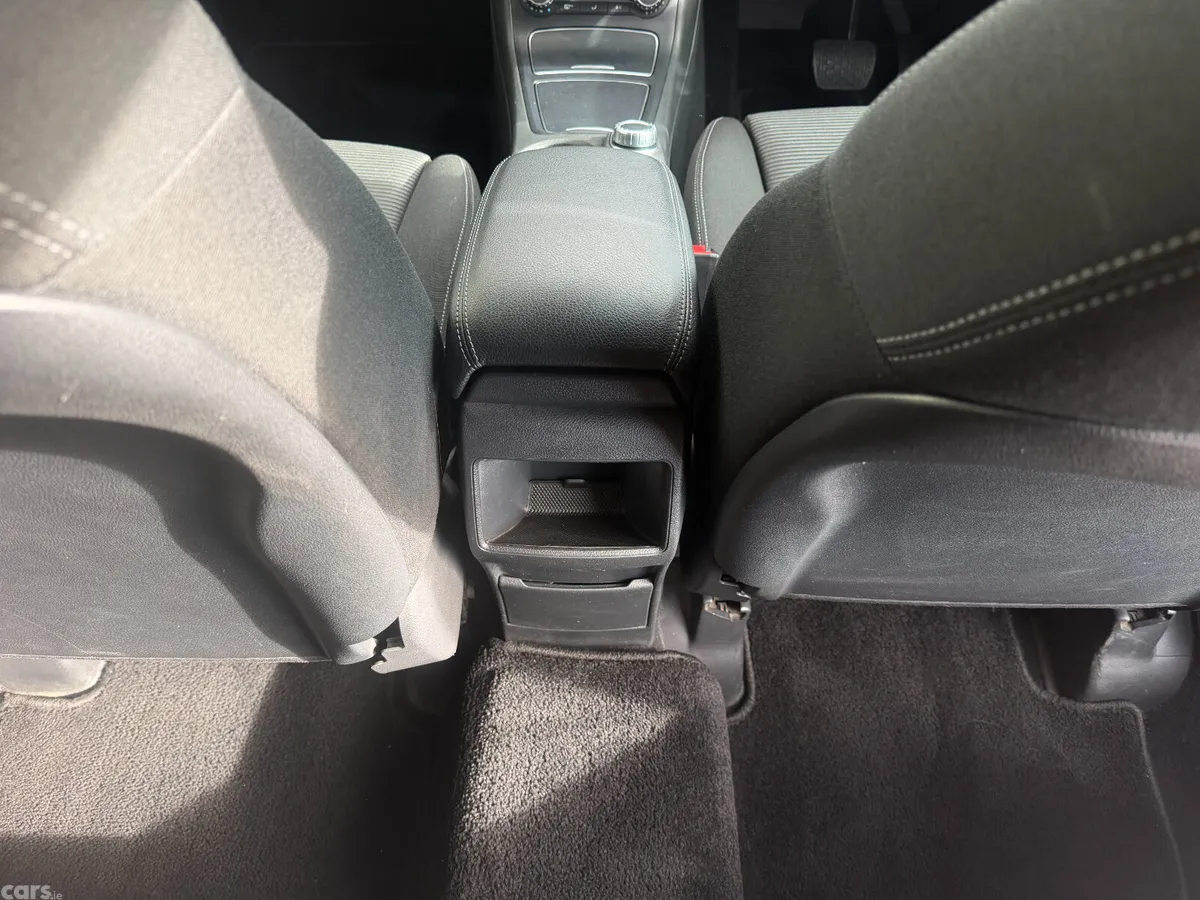 Mercedes-Benz B-Class MPV, Petrol, 2017, Black