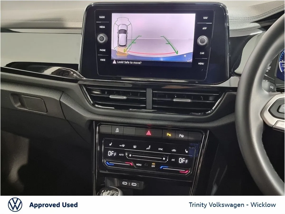 Volkswagen T-Roc SUV, Petrol, 2024, Blue