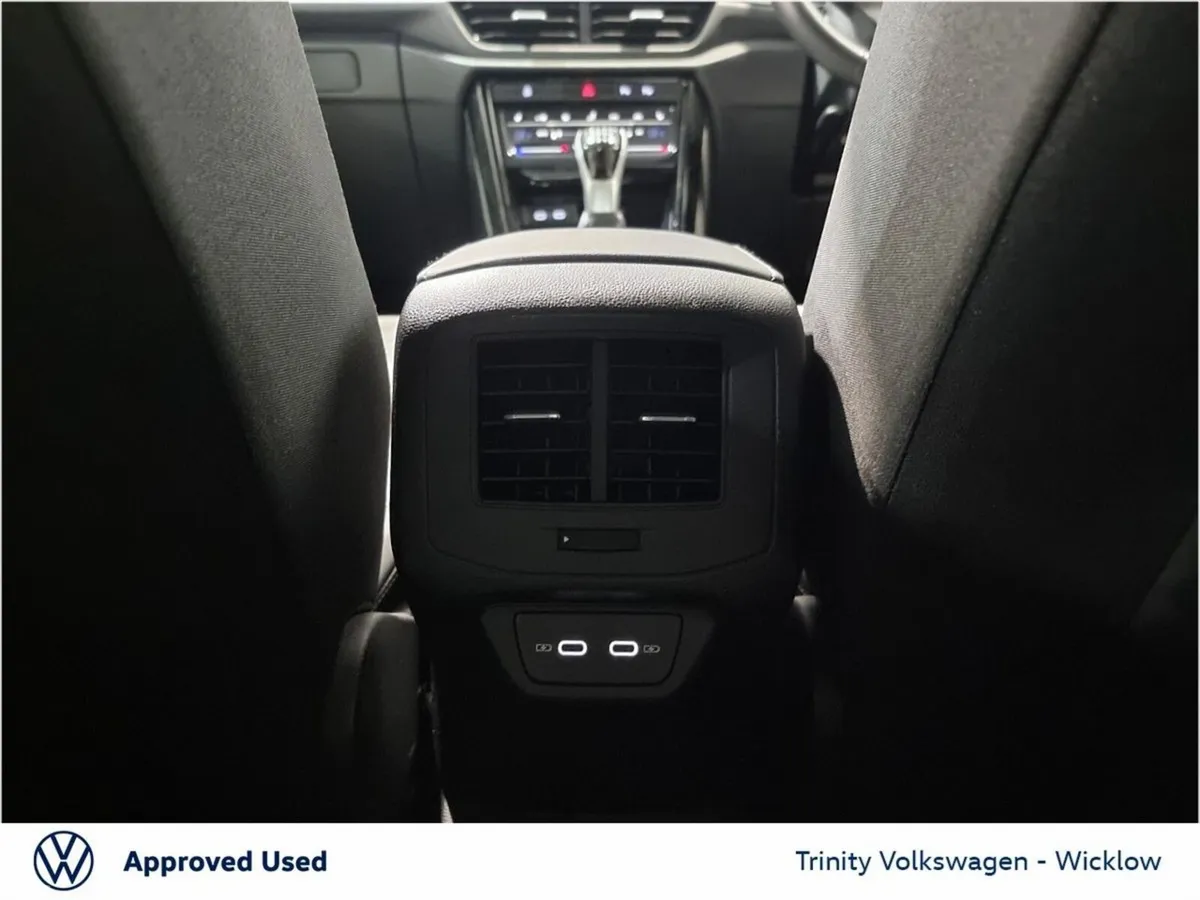 Volkswagen T-Roc SUV, Petrol, 2024, Blue