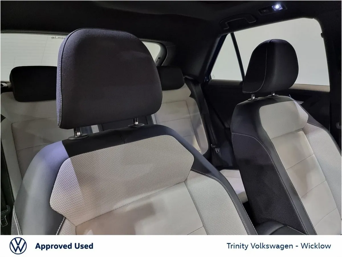 Volkswagen T-Roc SUV, Petrol, 2024, Blue