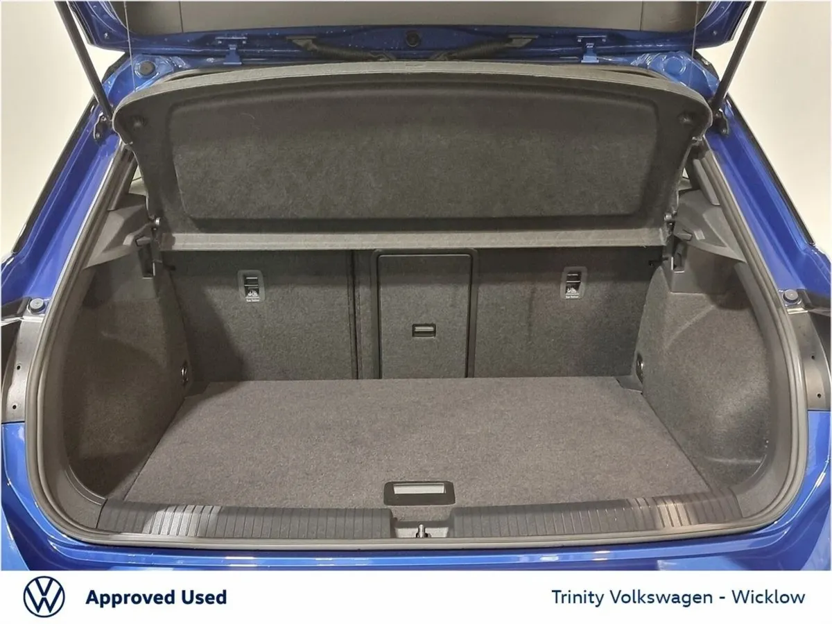 Volkswagen T-Roc SUV, Petrol, 2024, Blue