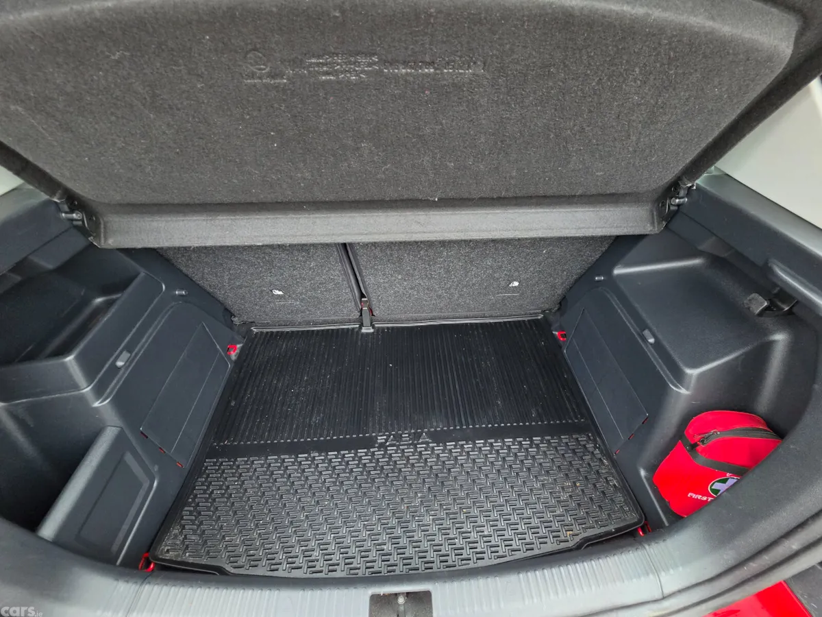 Skoda Fabia Hatchback, Petrol, 2018, Red