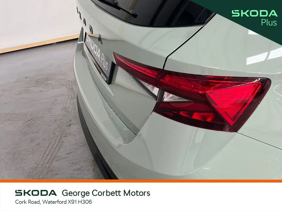 Skoda Fabia Hatchback, Petrol, 2026, Green