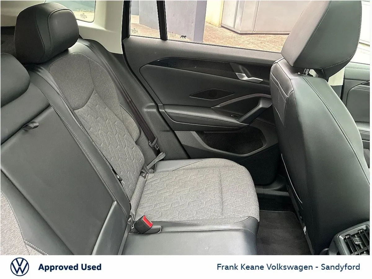 Volkswagen Tiguan SUV, Petrol Plug-in Hybrid, 2025, Black