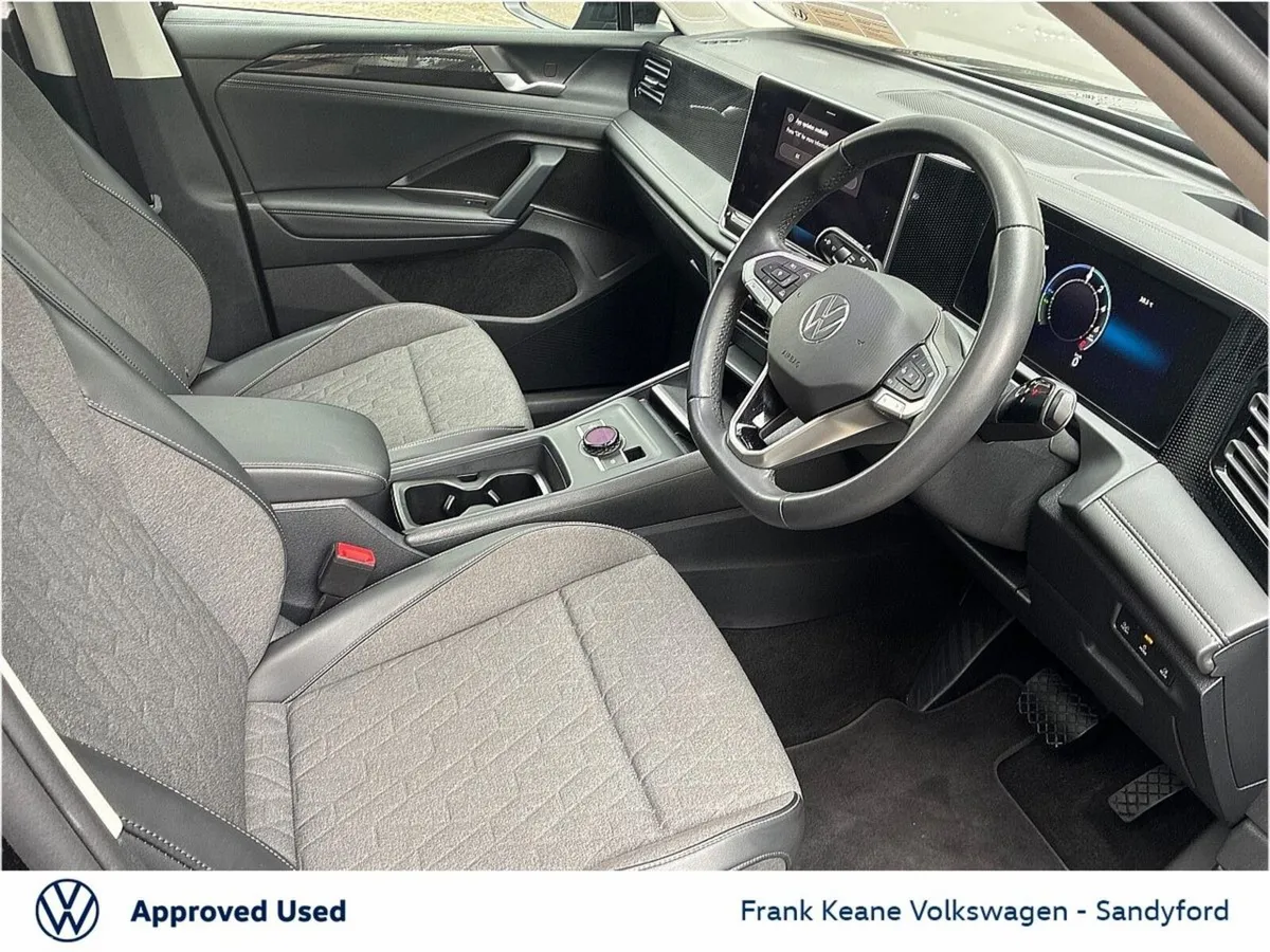 Volkswagen Tiguan SUV, Petrol Plug-in Hybrid, 2025, Black