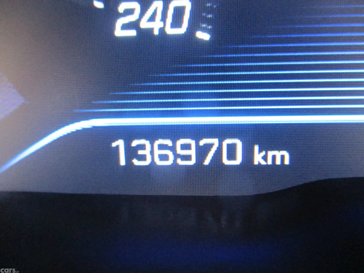 Peugeot 5008 MPV, Petrol, 2019, Green