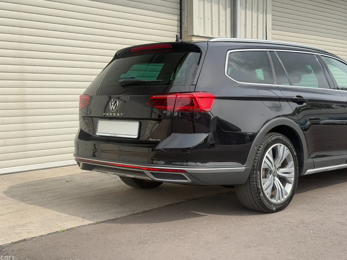 Volkswagen Passat Estate, Diesel, 2022, Black