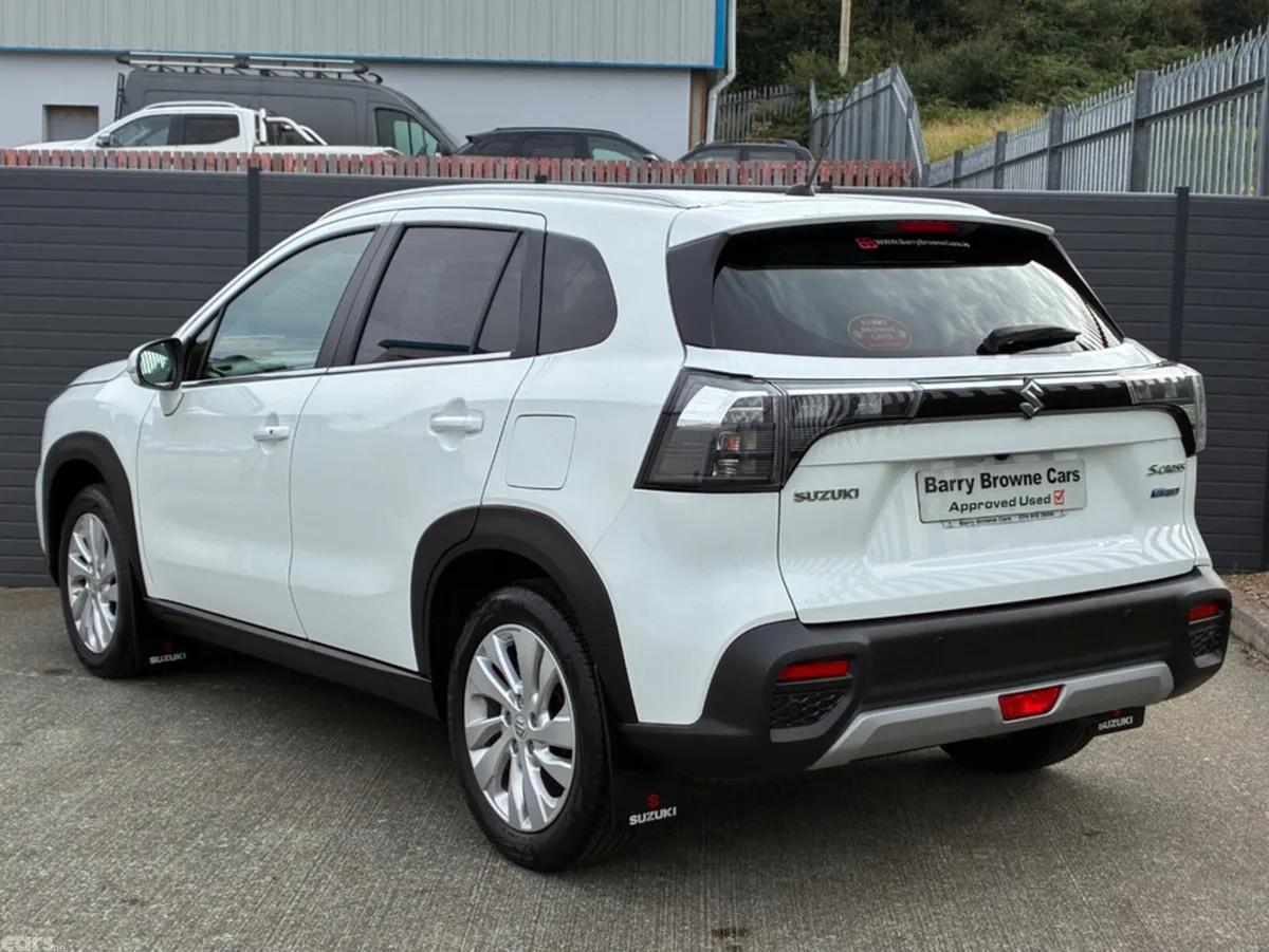 Suzuki SX4 S-Cross Hatchback, Petrol, 2023, White