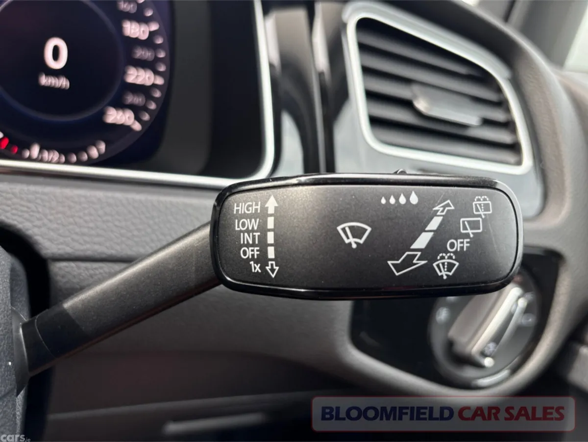 Volkswagen Golf Hatchback, Petrol, 2019, White