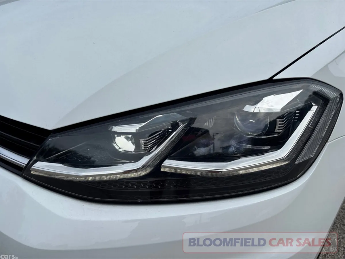 Volkswagen Golf Hatchback, Petrol, 2019, White