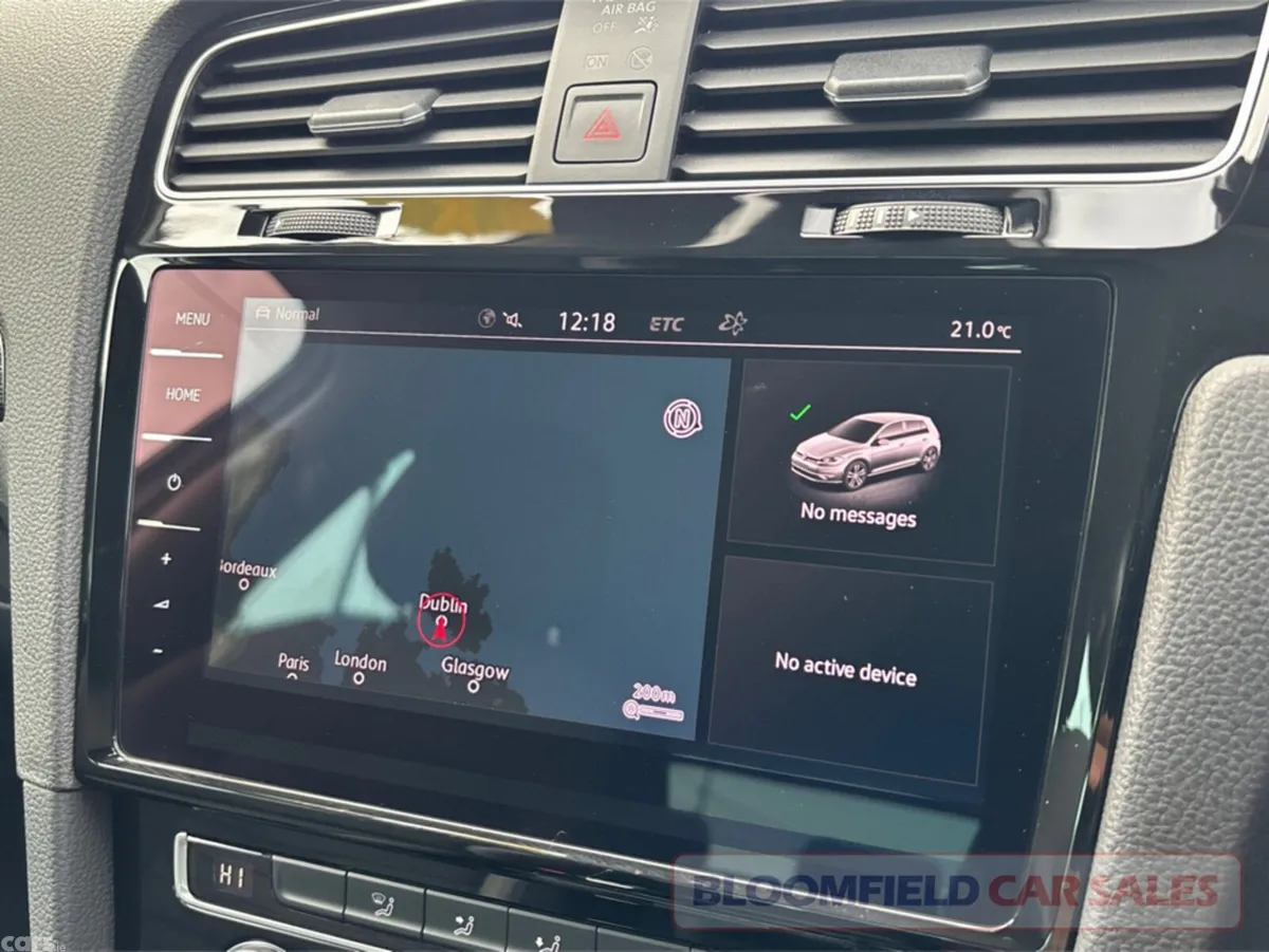 Volkswagen Golf Hatchback, Petrol, 2019, White