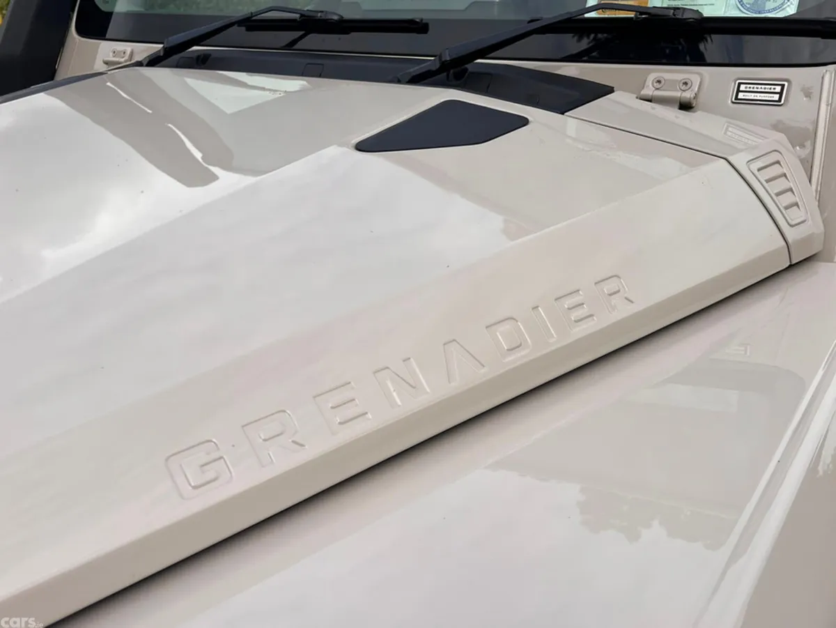 INEOS Grenadier Pick Up, Diesel, 2025, Grey