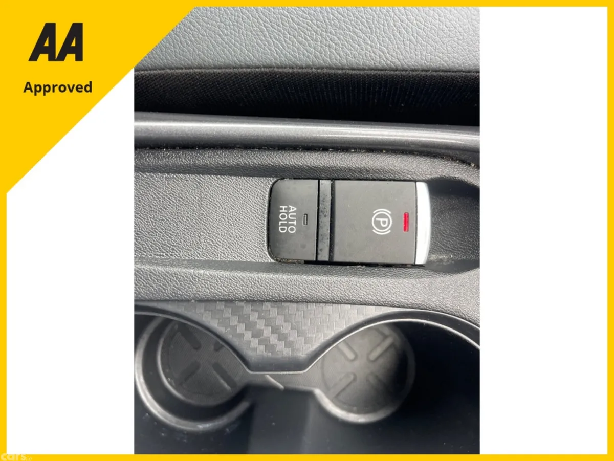Nissan Juke SUV, Petrol, 2023, Silver