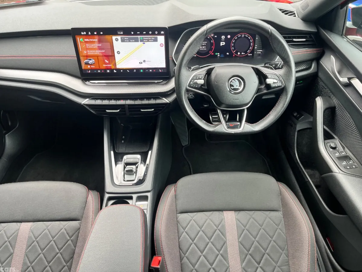Skoda Octavia Hatchback, Petrol, 2025, Red
