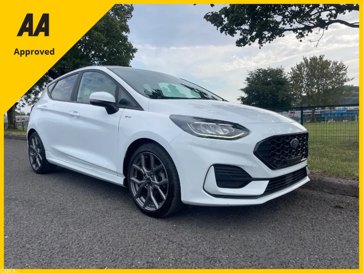 Ford Fiesta Hatchback, Petrol, 2022, White