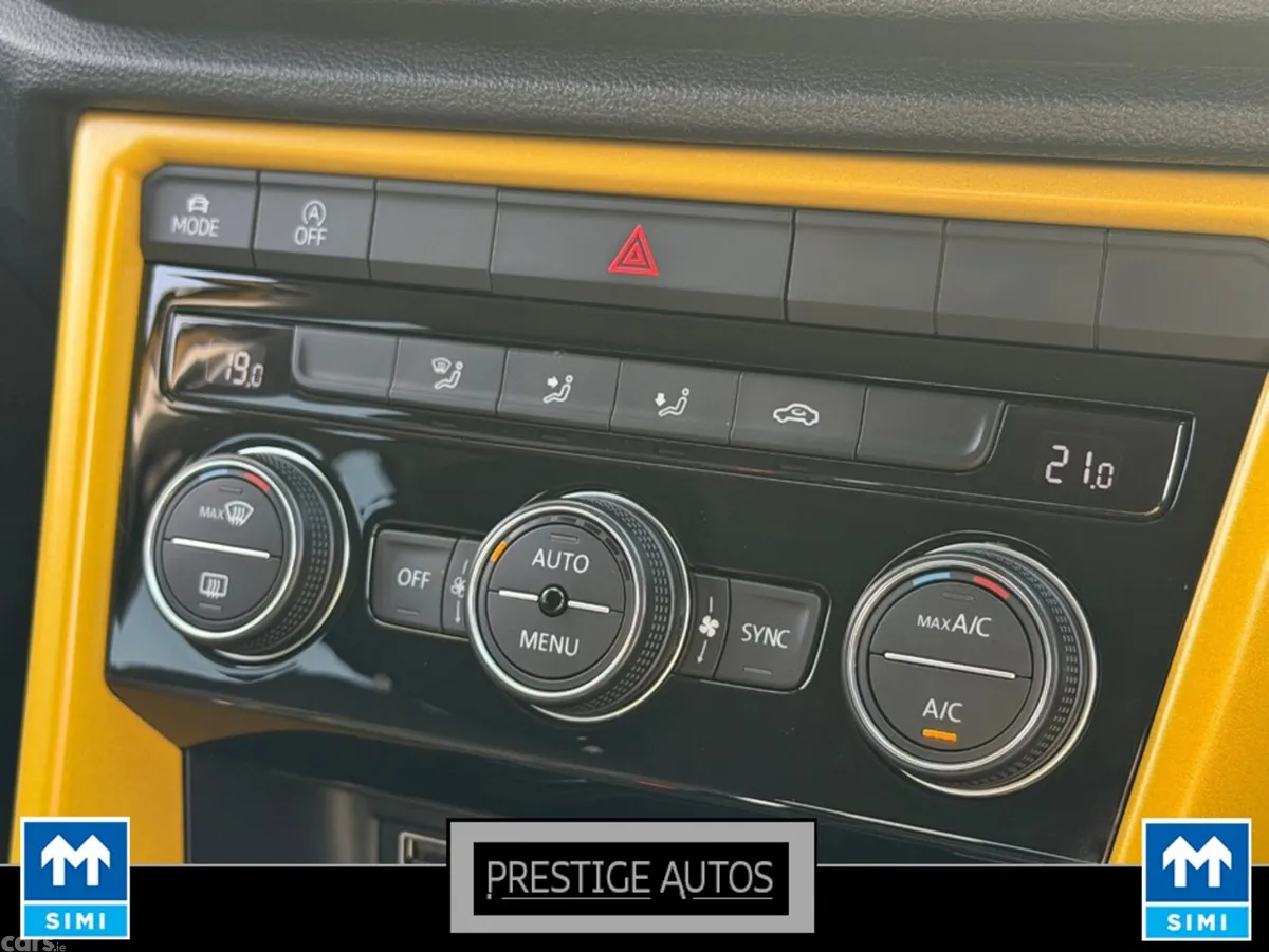 Volkswagen T-Roc SUV, Diesel, 2020, Gold