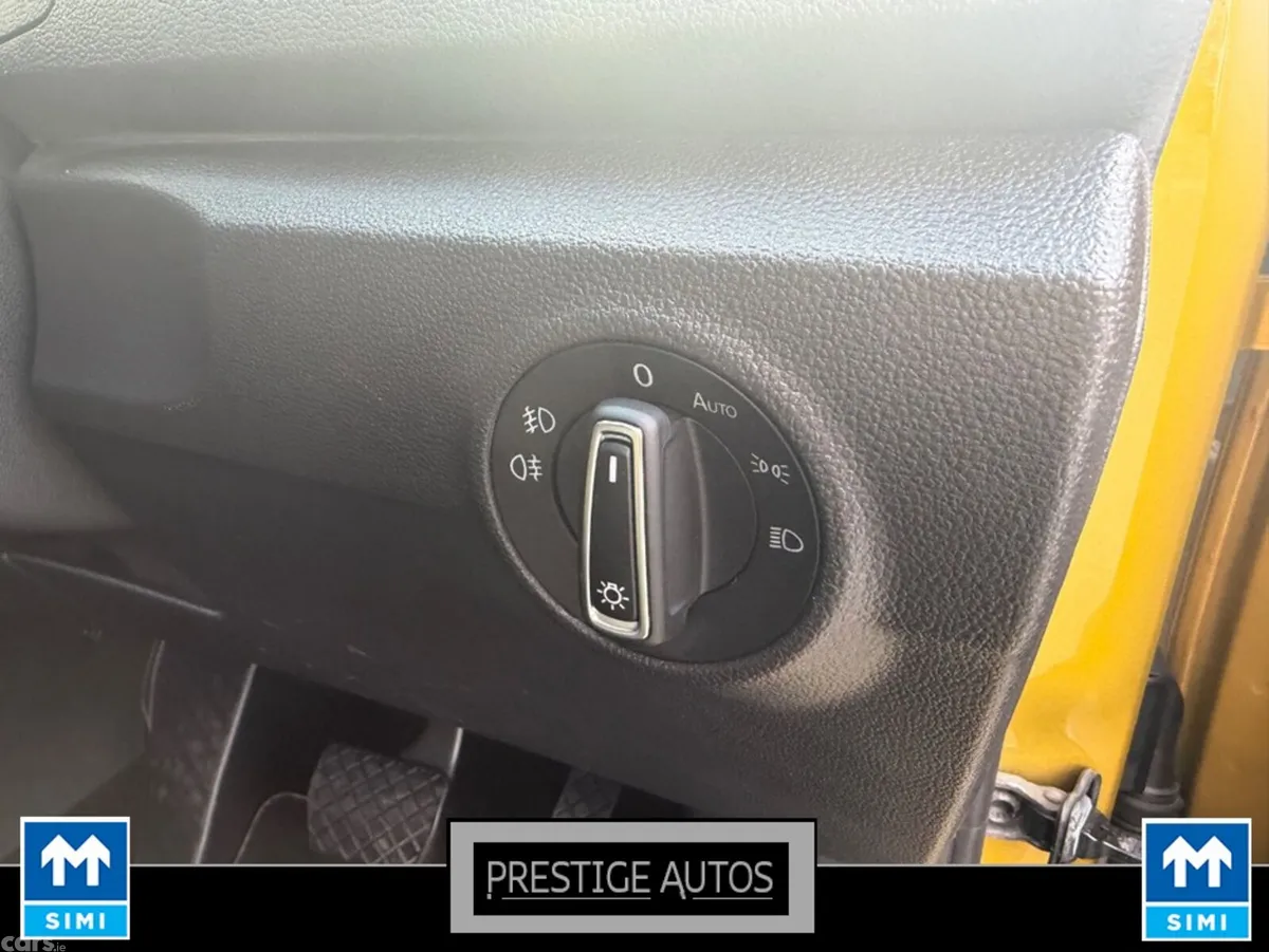 Volkswagen T-Roc SUV, Diesel, 2020, Gold