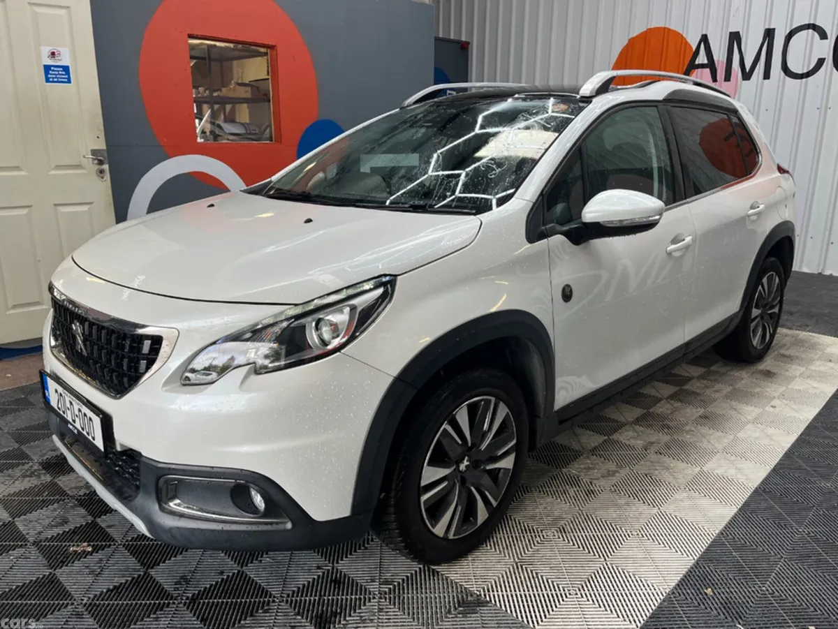 Peugeot 2008 SUV, Petrol, 2020, Red