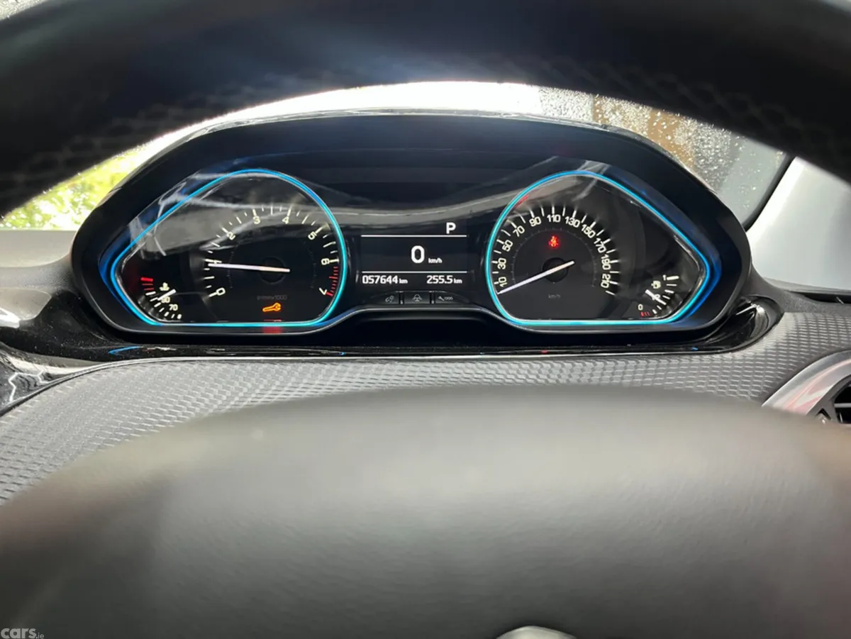Peugeot 2008 SUV, Petrol, 2020, Red